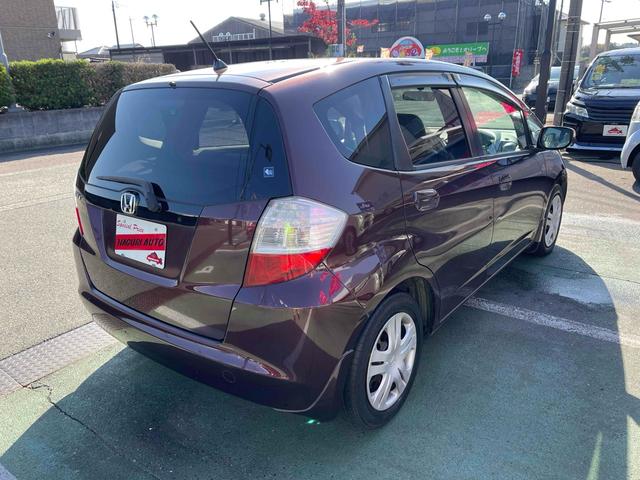 フィット X ETC オートクルーズコントロール スマートキー 電動格納ミラー シートヒーター CVT 盗難防止システム 衝突安全ボディ ABS CD エアコン パワーステアリング パワーウィンドウ(15枚目)