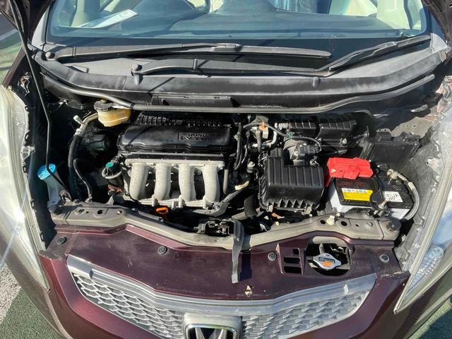 フィット X ETC オートクルーズコントロール スマートキー 電動格納ミラー シートヒーター CVT 盗難防止システム 衝突安全ボディ ABS CD エアコン パワーステアリング パワーウィンドウ(21枚目)