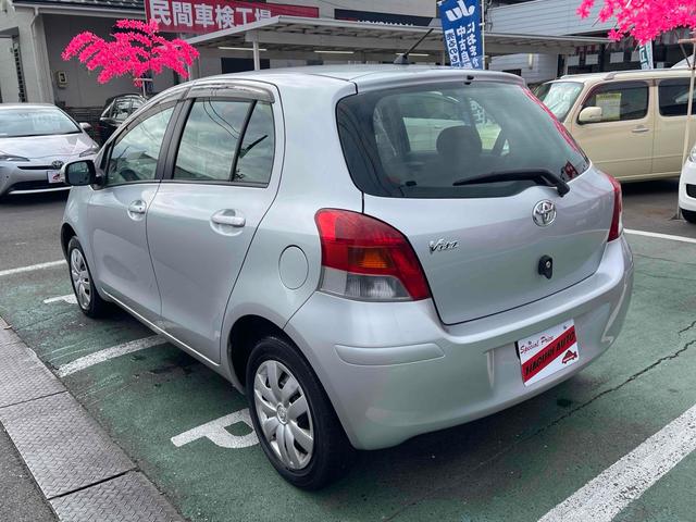 ヴィッツ Ｂ　Ｓエディション　ナビ　ＴＶ　キーレスエントリー　電動格納ミラー　ＣＶＴ　衝突安全ボディ　ＡＢＳ　ミュージックプレイヤー接続可　エアコン（17枚目）