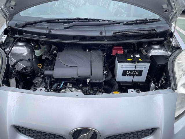 ヴィッツ Ｂ　Ｓエディション　ナビ　ＴＶ　キーレスエントリー　電動格納ミラー　ＣＶＴ　衝突安全ボディ　ＡＢＳ　ミュージックプレイヤー接続可　エアコン（27枚目）