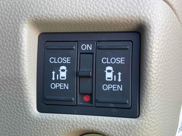 両側電動スライドドア！！荷物で手が塞がるなど簡単にドアの開閉が出来ます！何より力いらずで開閉ＯＫ！女性やお年寄りにも優しい。電動機能はＯＦＦにもできますから元気なお子様の駆け出しも安心！