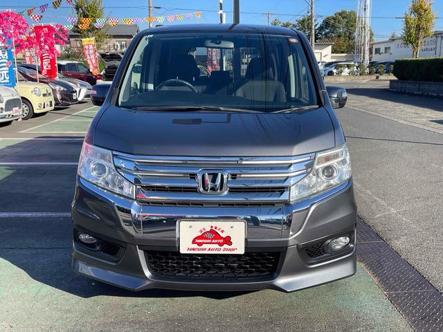 ステップワゴンスパーダ パワーエディション　ＥＴＣ　バックカメラ　ナビ　ＴＶ　両側電動スライドドア　ＨＩＤ　スマートキー　アイドリングストップ　電動格納ミラー　後席モニター　３列シート　ＣＶＴ　アルミホイール　盗難防止システム　衝突安全ボディ（13枚目）