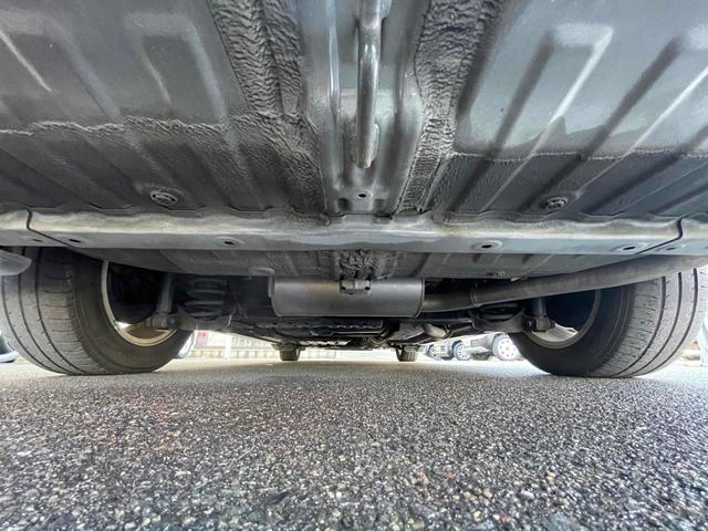 ステップワゴンスパーダ パワーエディション　ＥＴＣ　バックカメラ　ナビ　ＴＶ　両側電動スライドドア　ＨＩＤ　スマートキー　アイドリングストップ　電動格納ミラー　後席モニター　３列シート　ＣＶＴ　アルミホイール　盗難防止システム　衝突安全ボディ（25枚目）