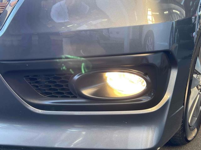 ステップワゴンスパーダ パワーエディション　ＥＴＣ　バックカメラ　ナビ　ＴＶ　両側電動スライドドア　ＨＩＤ　スマートキー　アイドリングストップ　電動格納ミラー　後席モニター　３列シート　ＣＶＴ　アルミホイール　盗難防止システム　衝突安全ボディ（51枚目）