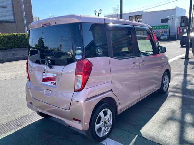 ｅＫスペース Ｅ　ｅ－アシスト　ＥＴＣ　バックカメラ　両側スライドドア　ナビ　ＴＶ　衝突被害軽減システム　キーレスエントリー　アイドリングストップ　電動格納ミラー　ベンチシート　ＣＶＴ　ＡＢＳ　ＥＳＣ　ＣＤ　ＤＶＤ再生（16枚目）