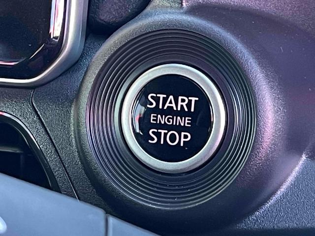キーを携帯しているだけで、エンジンの始動が可能な装備です。プッシュスタートですのでエンジンの始動もボタンを押すだけです