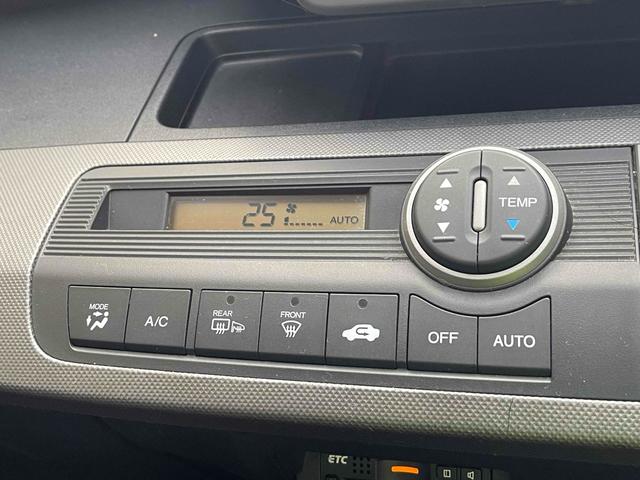 フリード Ｇ　ハイウェイエディション　ＥＴＣ　バックカメラ　ナビ　両側スライド・片側電動　ＨＩＤ　キーレスエントリー　電動格納ミラー　後席モニター　ウォークスルー　ＣＶＴ　衝突安全ボディ　ＡＢＳ　エアコン　パワーステアリング（7枚目）