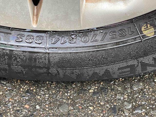 フリード Ｇ　ハイウェイエディション　ＥＴＣ　バックカメラ　ナビ　両側スライド・片側電動　ＨＩＤ　キーレスエントリー　電動格納ミラー　後席モニター　ウォークスルー　ＣＶＴ　衝突安全ボディ　ＡＢＳ　エアコン　パワーステアリング（27枚目）