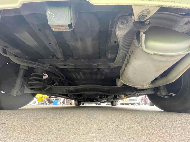 フリード Ｇ　ハイウェイエディション　ＥＴＣ　バックカメラ　ナビ　両側スライド・片側電動　ＨＩＤ　キーレスエントリー　電動格納ミラー　後席モニター　ウォークスルー　ＣＶＴ　衝突安全ボディ　ＡＢＳ　エアコン　パワーステアリング（32枚目）