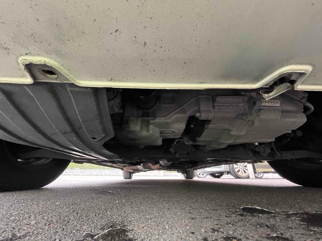 フリード Ｇ　ハイウェイエディション　ＥＴＣ　バックカメラ　ナビ　両側スライド・片側電動　ＨＩＤ　キーレスエントリー　電動格納ミラー　後席モニター　ウォークスルー　ＣＶＴ　衝突安全ボディ　ＡＢＳ　エアコン　パワーステアリング（33枚目）