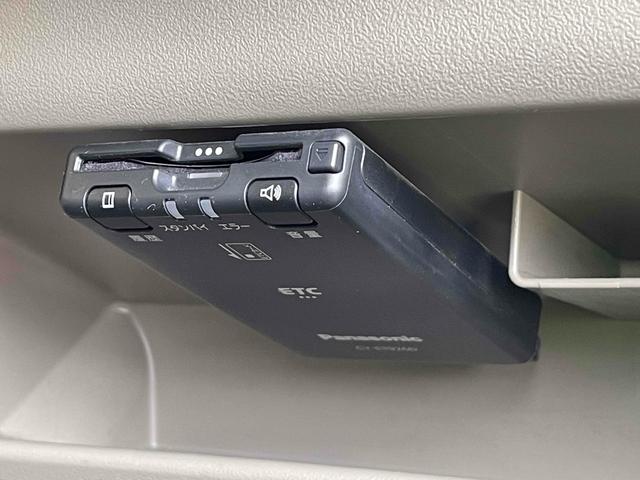 タント Ｘスペシャル　ＥＴＣ　スライドドア　キーレスエントリー　ベンチシート　ＣＶＴ　盗難防止システム　ＡＢＳ　ＣＤ　アルミホイール　衝突安全ボディ　エアコン　パワーステアリング　パワーウィンドウ　運転席エアバッグ（9枚目）