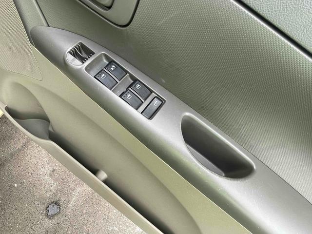 タント Ｘスペシャル　ＥＴＣ　スライドドア　キーレスエントリー　ベンチシート　ＣＶＴ　盗難防止システム　ＡＢＳ　ＣＤ　アルミホイール　衝突安全ボディ　エアコン　パワーステアリング　パワーウィンドウ　運転席エアバッグ（12枚目）