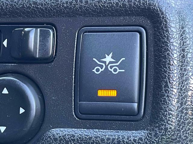 ノート Ｘ　ＤＩＧ－Ｓ　ＥＴＣ　バックカメラ　ナビ　ＴＶ　レーンアシスト　オートライト　スマートキー　アイドリングストップ　電動格納ミラー　ＣＶＴ　盗難防止システム　衝突安全ボディ　ＡＢＳ　ＥＳＣ　ＣＤ　ＤＶＤ再生　ＵＳＢ（8枚目）