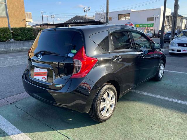 ノート Ｘ　ＤＩＧ－Ｓ　ＥＴＣ　バックカメラ　ナビ　ＴＶ　レーンアシスト　オートライト　スマートキー　アイドリングストップ　電動格納ミラー　ＣＶＴ　盗難防止システム　衝突安全ボディ　ＡＢＳ　ＥＳＣ　ＣＤ　ＤＶＤ再生　ＵＳＢ（16枚目）