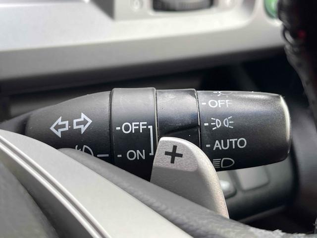 ステップワゴンスパーダ Z インターナビセレクション ETC バックカメラ ナビ オートクルーズコントロール 両側電動スライドドア オートライト HID スマートキー アイドリングストップ 3列シート CVT アルミホイール CD DVD再生(10枚目)