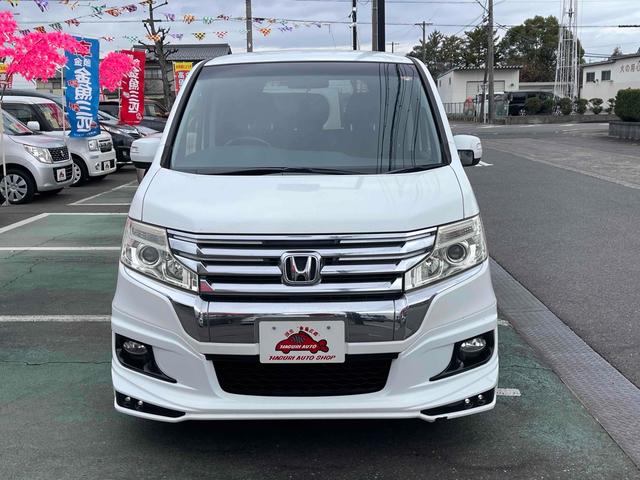 ステップワゴンスパーダ Z インターナビセレクション ETC バックカメラ ナビ オートクルーズコントロール 両側電動スライドドア オートライト HID スマートキー アイドリングストップ 3列シート CVT アルミホイール CD DVD再生(12枚目)