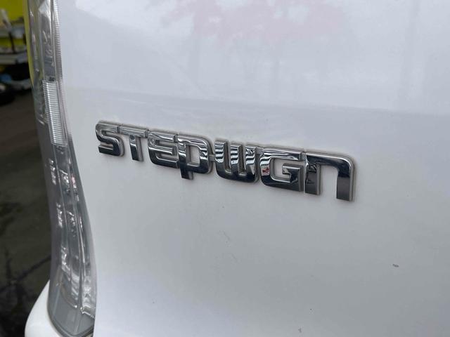 ステップワゴンスパーダ Z インターナビセレクション ETC バックカメラ ナビ オートクルーズコントロール 両側電動スライドドア オートライト HID スマートキー アイドリングストップ 3列シート CVT アルミホイール CD DVD再生(22枚目)