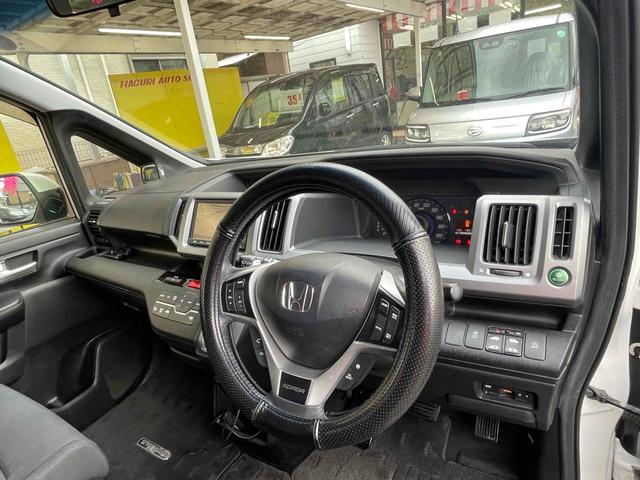 ステップワゴンスパーダ Z インターナビセレクション ETC バックカメラ ナビ オートクルーズコントロール 両側電動スライドドア オートライト HID スマートキー アイドリングストップ 3列シート CVT アルミホイール CD DVD再生(35枚目)