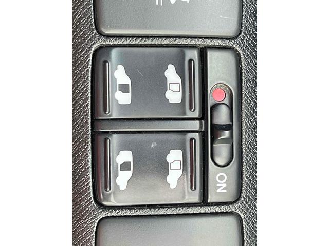 ステップワゴンスパーダ Z インターナビセレクション ETC バックカメラ ナビ オートクルーズコントロール 両側電動スライドドア オートライト HID スマートキー アイドリングストップ 3列シート CVT アルミホイール CD DVD再生(44枚目)