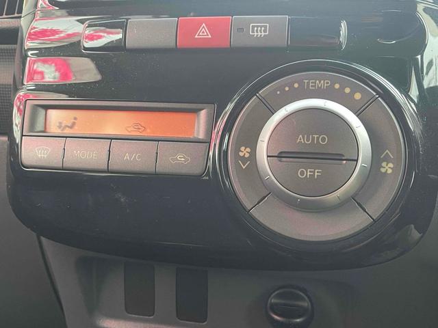タント カスタムＶセレクション　ＥＴＣ　スライドドア　ナビ　ＴＶ　ＨＩＤ　スマートキー　電動格納ミラー　ベンチシート　ＡＴ　盗難防止システム　アルミホイール　衝突安全ボディ　エアコン　パワーステアリング　パワーウィンドウ（6枚目）
