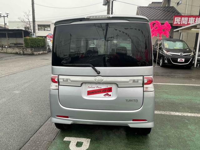タント カスタムＶセレクション　ＥＴＣ　スライドドア　ナビ　ＴＶ　ＨＩＤ　スマートキー　電動格納ミラー　ベンチシート　ＡＴ　盗難防止システム　アルミホイール　衝突安全ボディ　エアコン　パワーステアリング　パワーウィンドウ（17枚目）