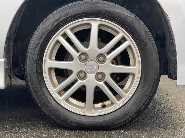 タント カスタムＶセレクション　ＥＴＣ　スライドドア　ナビ　ＴＶ　ＨＩＤ　スマートキー　電動格納ミラー　ベンチシート　ＡＴ　盗難防止システム　アルミホイール　衝突安全ボディ　エアコン　パワーステアリング　パワーウィンドウ（22枚目）