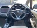 フィット X ETC オートクルーズコントロール スマートキー 電動格納ミラー シートヒーター CVT 盗難防止システム 衝突安全ボディ ABS CD エアコン パワーステアリング パワーウィンドウ(4枚目)