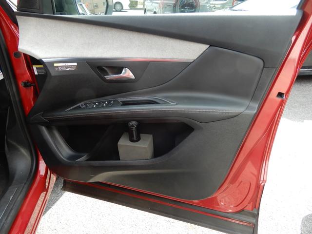 ３００８ ＧＴ　ブルーＨＤｉ　ムーンルーフ、パワーバックドア、ハーフレザーシート、ナビ、地デジＴＶ、バックモニター、ＥＴＣ、ＬＥＤヘッドライト（20枚目）