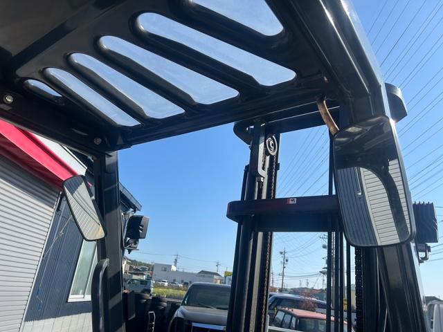 日本 UNICARRIES ユニキャリア 2.5T ディーゼル(9枚目)