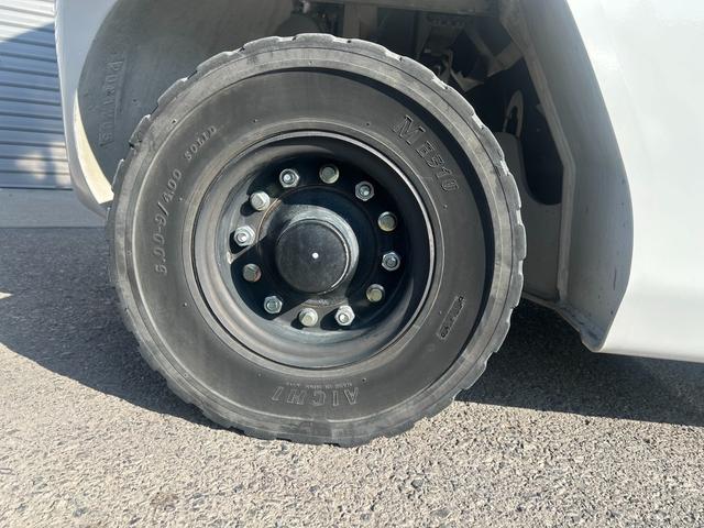 日本 UNICARRIES ユニキャリア 2.5T ディーゼル(13枚目)