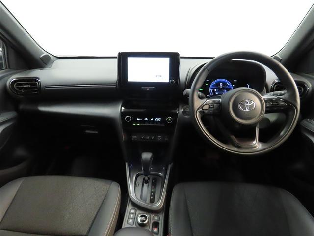 ヤリスクロス ハイブリッドZ ウルバーノ 4WD ハイブリッド ナビ&TV メモリーナビ フルセグ バックカメラ ミュージックプレイヤー接続可 衝突被害軽減システム ETC 電動シート スマートキー LEDヘッドランプ アイドリングストップ(12枚目)