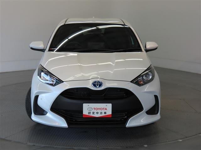 ヤリス ハイブリッドＧ　ハイブリッド　メモリーナビ　バックカメラ　ミュージックプレイヤー接続可　衝突被害軽減システム　ＥＴＣ　スマートキー　アイドリングストップ　オートクルーズコントロール　キーレス（4枚目）