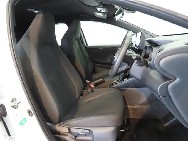 ヤリス ハイブリッドＧ　ハイブリッド　メモリーナビ　バックカメラ　ミュージックプレイヤー接続可　衝突被害軽減システム　ＥＴＣ　スマートキー　アイドリングストップ　オートクルーズコントロール　キーレス（10枚目）