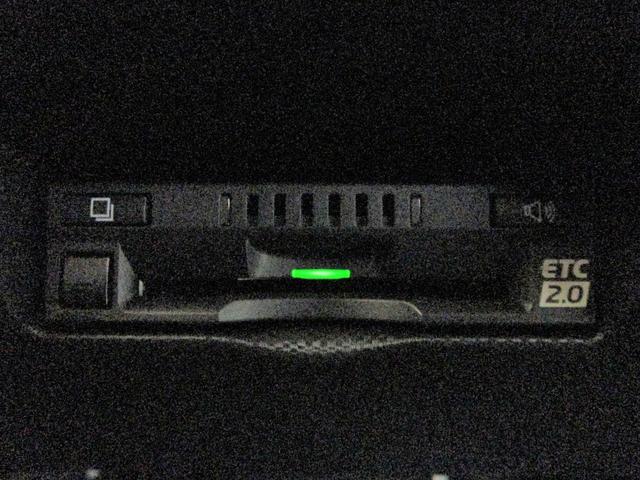 プレミアム チョイ乗り 純正メモリーナビ フルセグTV Bカメラ ETC2.0 LEDヘッドライト スマートアシスト Sヒーター コンビS インテリキー レーダークルコン Aストップ 純正17アルミ ワンオーナー(8枚目)