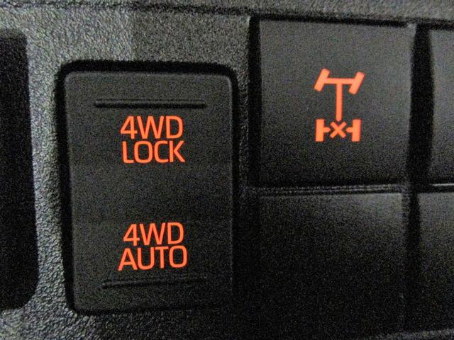 ジャンボエクストラ 届出済未使用車 4WD オートマチック車 フル装備 スマートアシスト LEDオートライト 純正フォグライト アイドリングストップ 電格ミラー スマートキー(7枚目)