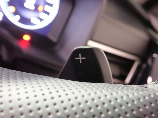 アウトランダーＰＨＥＶ Ｇ　４ＷＤ　純正９インチメモリーナビ　フルセグＴＶ　ブルートゥース　全方位モニター　コンビシート　シート＆ステアリングヒーター　ＬＥＤオートライト　車線逸脱　前方衝突防止　７人乗り　禁煙車　スマートキー（11枚目）