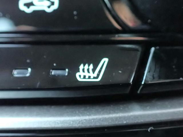 ◆三重県最大級の大型屋内中古車センター♪ヴァーサス鈴鹿店です♪オールジャンルの展示車が盛り沢山です♪在庫の無い車両のオーダーも受け付けます♪電話→０５９−３８４−５０５０までお問合せ下さい◆