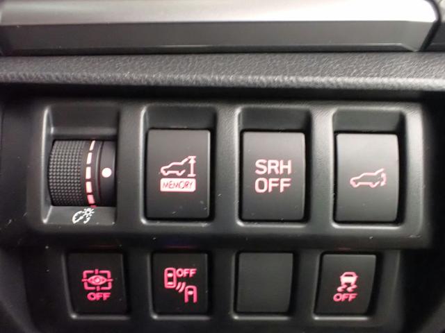 ◆三重県最大級の大型屋内中古車センター♪ヴァーサス鈴鹿店です♪オールジャンルの展示車が盛り沢山です♪在庫の無い車両のオーダーも受け付けます♪電話→０５９−３８４−５０５０までお問合せ下さい◆