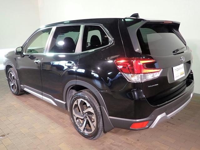 ◆三重県最大級の大型屋内中古車センター♪ヴァーサス鈴鹿店です♪オールジャンルの展示車が盛り沢山です♪在庫の無い車両のオーダーも受け付けます♪電話→０５９−３８４−５０５０までお問合せ下さい◆