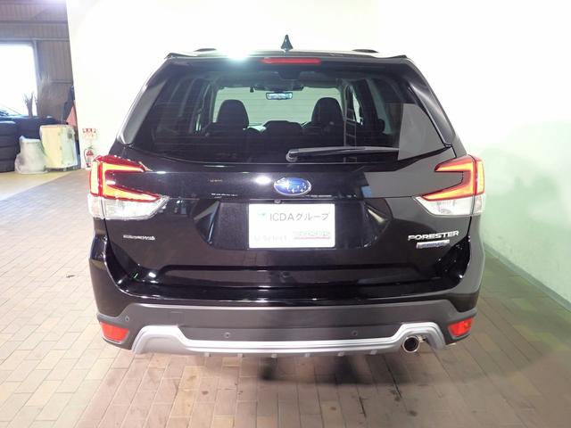 ◆三重県最大級の大型屋内中古車センター♪ヴァーサス鈴鹿店です♪オールジャンルの展示車が盛り沢山です♪在庫の無い車両のオーダーも受け付けます♪電話→０５９−３８４−５０５０までお問合せ下さい◆