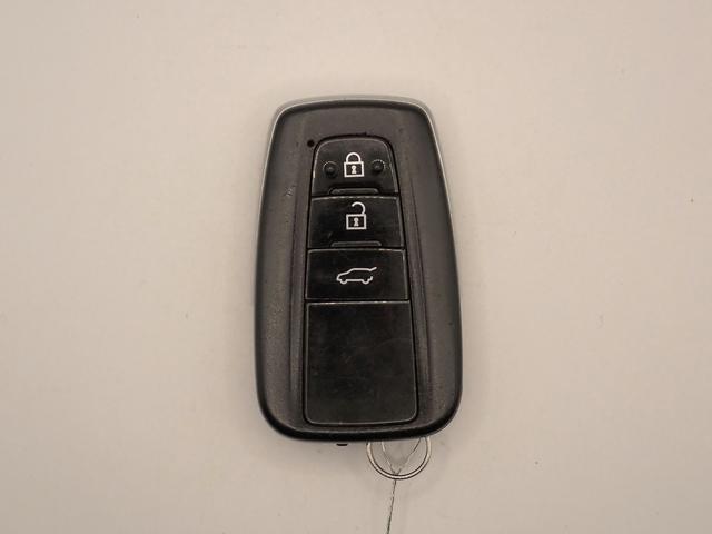 ランドクルーザープラド TX Lパッケージ 社外9型メモリーナビ フルセグTV CD&DVD再生 ブルートゥース アップルカープレイ対応 バックカメラ ETC サンルーフ 黒革シート Sヒーター&ベンチレーター 7人乗り ワンオーナー 禁煙車(8枚目)