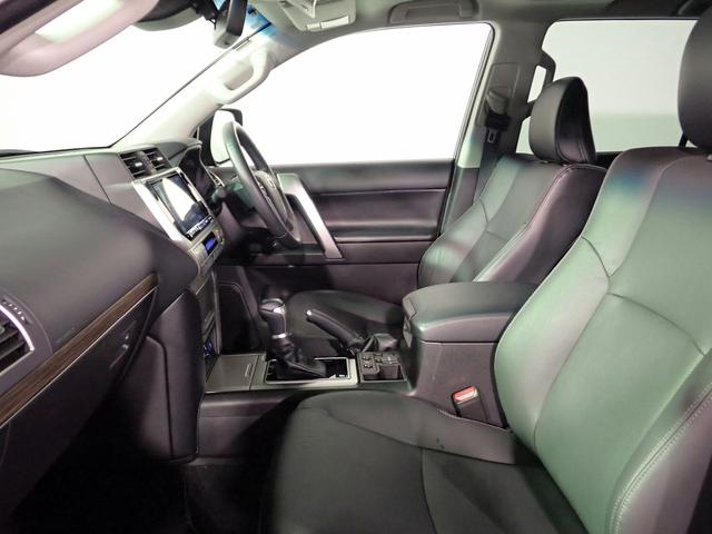 ランドクルーザープラド TX Lパッケージ 社外9型メモリーナビ フルセグTV CD&DVD再生 ブルートゥース アップルカープレイ対応 バックカメラ ETC サンルーフ 黒革シート Sヒーター&ベンチレーター 7人乗り ワンオーナー 禁煙車(21枚目)