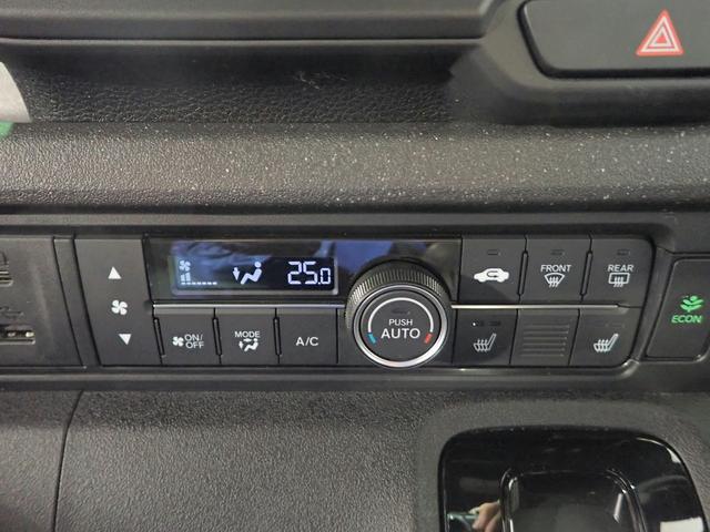 Ｎ－ＢＯＸカスタム ベースグレード　ギャザズ８インチメモリーナビ　フルセグＴＶ　ブルートゥース　ＵＳＢ充電　バックカメラ　ホンダセンシング　助手席側電動スライドドア　シートヒーター　ＬＥＤオートライト　禁煙車　スマートキー（17枚目）