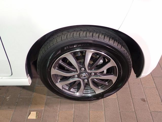 Ｎ－ＢＯＸカスタム ベースグレード　ギャザズ８インチメモリーナビ　フルセグＴＶ　ブルートゥース　ＵＳＢ充電　バックカメラ　ホンダセンシング　助手席側電動スライドドア　シートヒーター　ＬＥＤオートライト　禁煙車　スマートキー（32枚目）