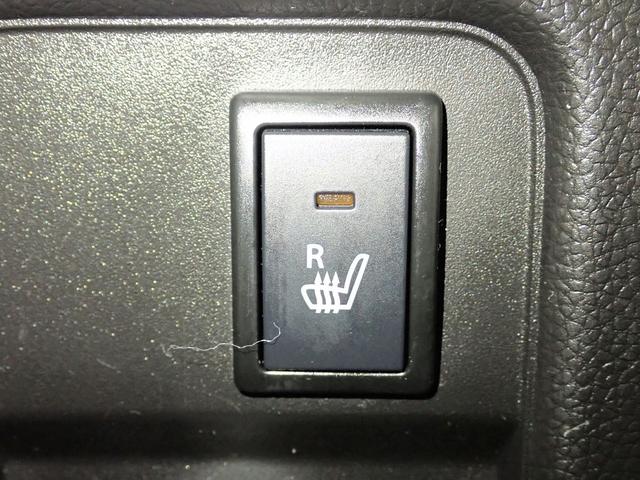 ワゴンＲスティングレー ハイブリッドＴ　快速ターボ　純正ＳＤナビ　フルセグＴＶ　ＣＤ＆ＤＶＤ再生　ブルートゥース　ＥＴＣ２．０　デュアルカメラブレーキサポート　シートヒーター　ＬＥＤオートライト　ローダウン仕様　スマートキー（10枚目）