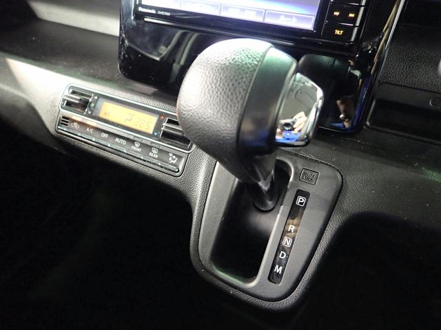 ワゴンＲスティングレー ハイブリッドＴ　快速ターボ　純正ＳＤナビ　フルセグＴＶ　ＣＤ＆ＤＶＤ再生　ブルートゥース　ＥＴＣ２．０　デュアルカメラブレーキサポート　シートヒーター　ＬＥＤオートライト　ローダウン仕様　スマートキー（19枚目）