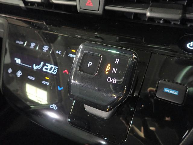 サクラ Ｘ　純正９インチメモリーナビ　フルセグＴＶ　ＣＤ＆ＤＶＤ再生　ブルートゥース　アラウンドビューモニター　エマージェンシブレーキ　ベンチシート　ＬＥＤオートライト　Ｆ＆Ｒドラレコ　禁煙車　インテリキー（19枚目）