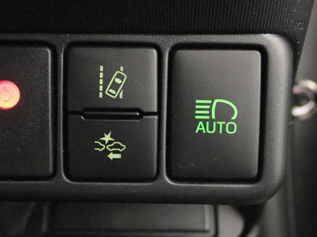 アクア クロスオーバー 純正7インチメモリーナビ フルセグTV CD&DVD再生 ブルートゥース バックカメラ ETC車載器 ハーフレザーシート オートライト オートハイビーム F&Rドラレコ 禁煙車 スマートキー(12枚目)