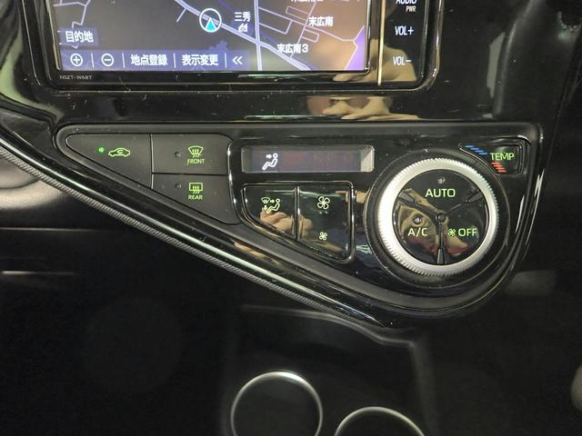 アクア クロスオーバー 純正7インチメモリーナビ フルセグTV CD&DVD再生 ブルートゥース バックカメラ ETC車載器 ハーフレザーシート オートライト オートハイビーム F&Rドラレコ 禁煙車 スマートキー(16枚目)