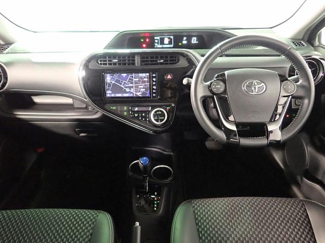 アクア クロスオーバー 純正7インチメモリーナビ フルセグTV CD&DVD再生 ブルートゥース バックカメラ ETC車載器 ハーフレザーシート オートライト オートハイビーム F&Rドラレコ 禁煙車 スマートキー(20枚目)